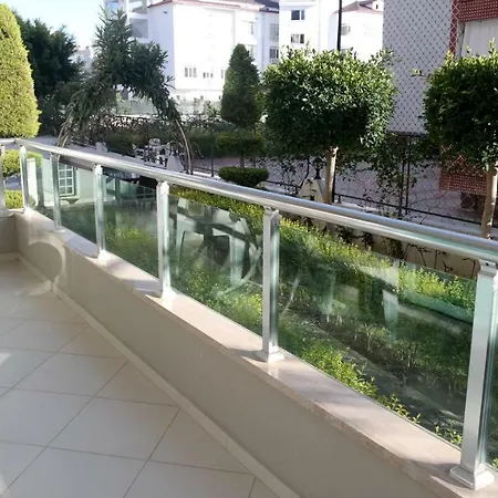 Уютные Апартаменты В Отличном Районе Apartment